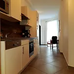 Zimmervermietung Aras Διαμέρισμα *