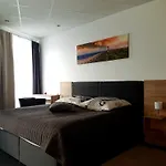 Zimmervermietung Aras *