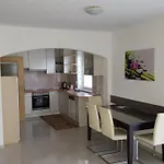 Zimmervermietung Aras * Πάντερμπορν