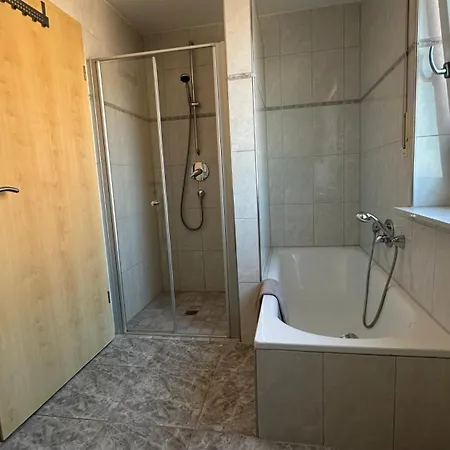 Zimmervermietung Aras Διαμέρισμα