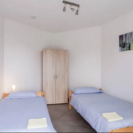 Apartmán Zimmervermietung Aras *