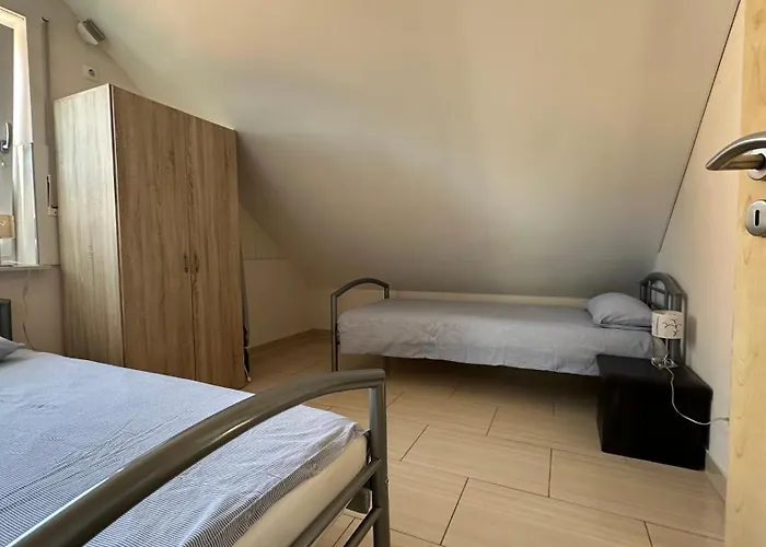 Zimmervermietung Aras * Paderborn