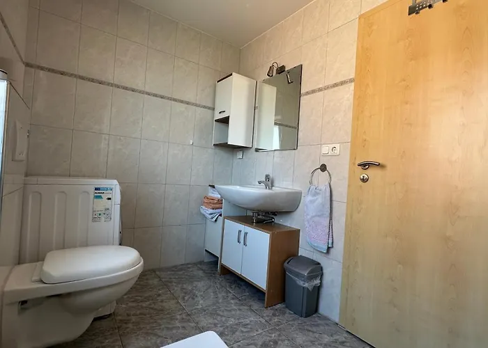 Zimmervermietung Aras *