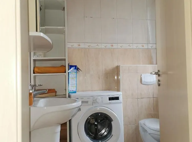 Zimmervermietung Aras *