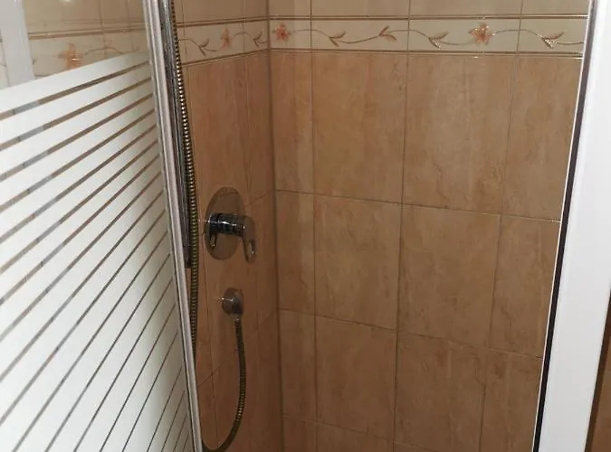 Appartement Zimmervermietung Aras